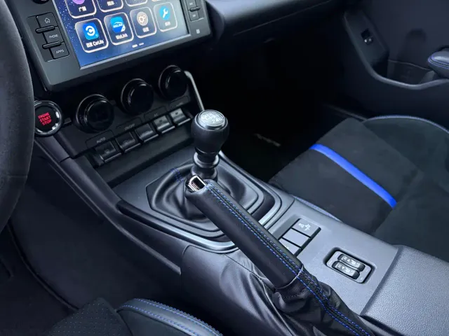 Subaru BRZ — Фото автомобиля 6