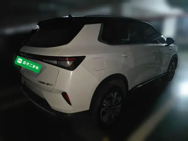 Wuling Asta — Фото автомобиля 4