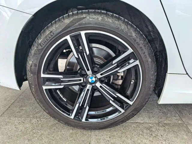 BMW 3 Series — Фото автомобиля 19