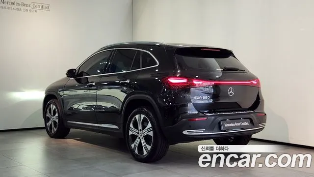 Mercedes-Benz EQA — Фото автомобиля 2