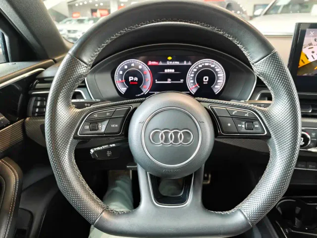 Audi A4L — Фото автомобиля 13