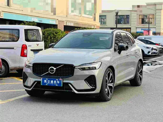 Фотография автомобиля — Volvo XC60