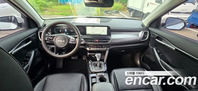 Kia Seltos Бензин 1.6 турбо 2WD — Фото автомобиля 2