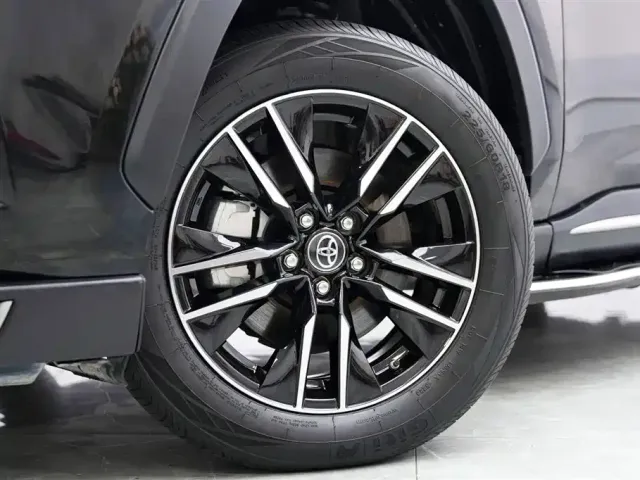 Toyota Wildlander — Фото автомобиля 3