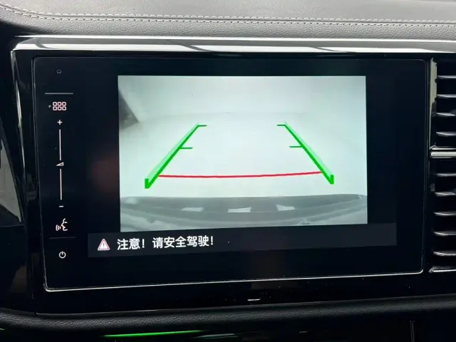 Jetta VS7 — Фото автомобиля 11