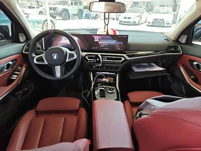 BMW i3 — Фото автомобиля 9