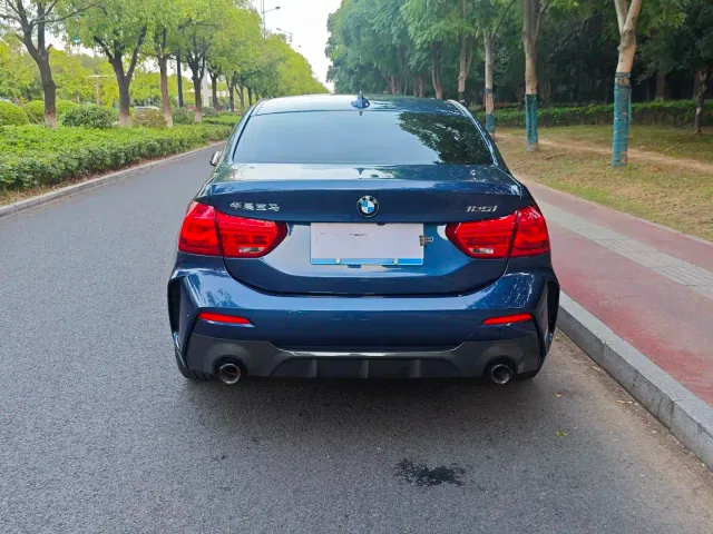 BMW 1 Series — Фото автомобиля 11