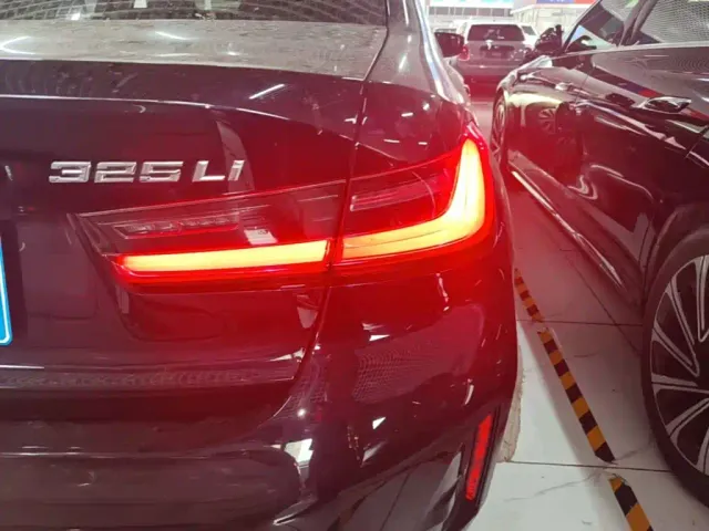 BMW 3 Series — Фото автомобиля 7
