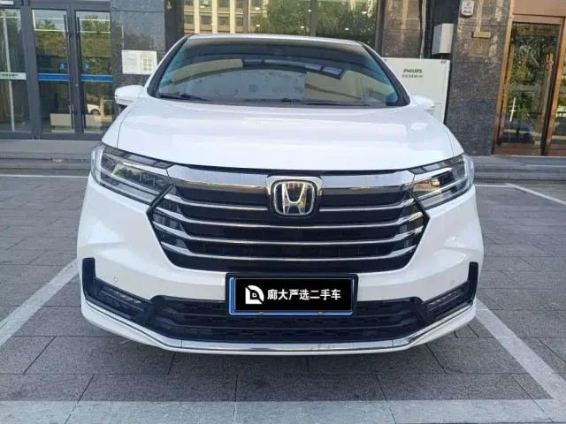 Honda Odyssey — Фото автомобиля 2