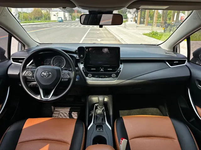 Toyota Corolla — Фото автомобиля 13