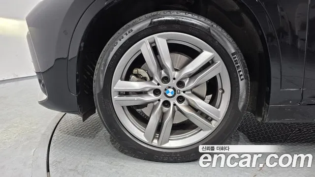 BMW X1 — Фото автомобиля 5