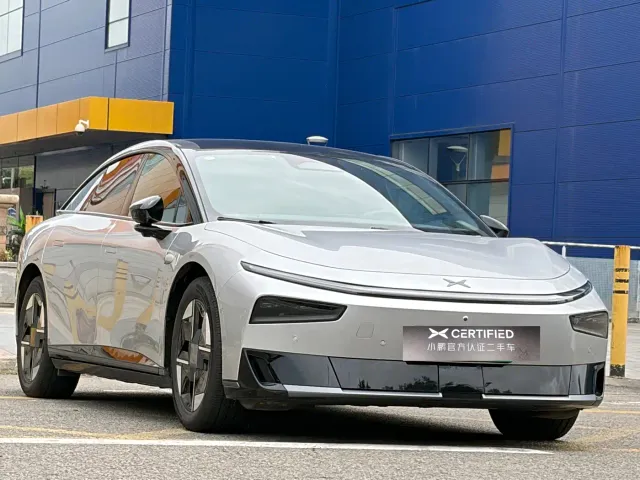 Xpeng P7+ — Фото автомобиля 3