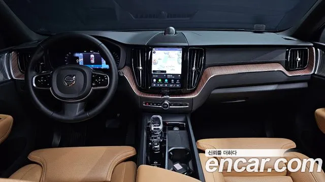 Вольво XC60 — Фото автомобиля 7