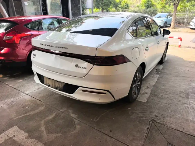 BYD Qin PLUS — Фото автомобиля 12