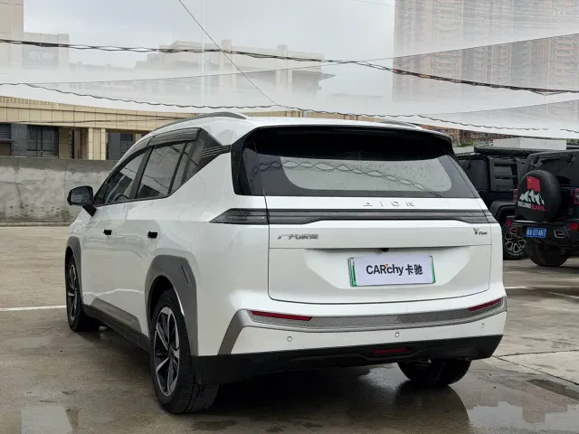 GAC Aion Y — Фото автомобиля 6