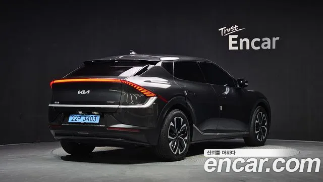 Kia EV6 — Фото автомобиля 2