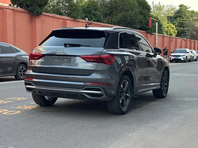 Audi Q3 — Фото автомобиля 5