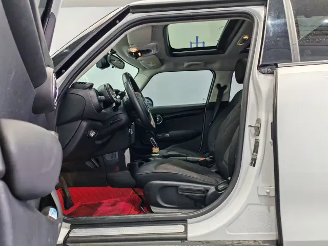 MINI Hatch — Фото автомобиля 5