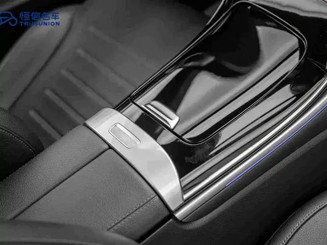 Mercedes-Benz C-Class — Фото автомобиля 19