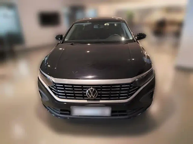 Volkswagen Passat — Фото автомобиля 4