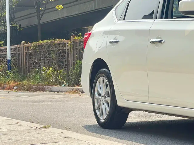 Nissan Sylphy — Фото автомобиля 6