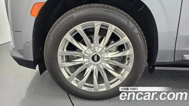 Cadillac Escalade Escalade 5 поколение — Фото автомобиля 5