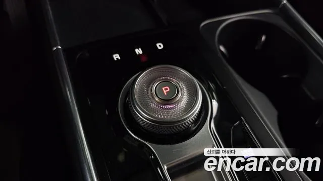 Kia Carnival — Фото автомобиля 9