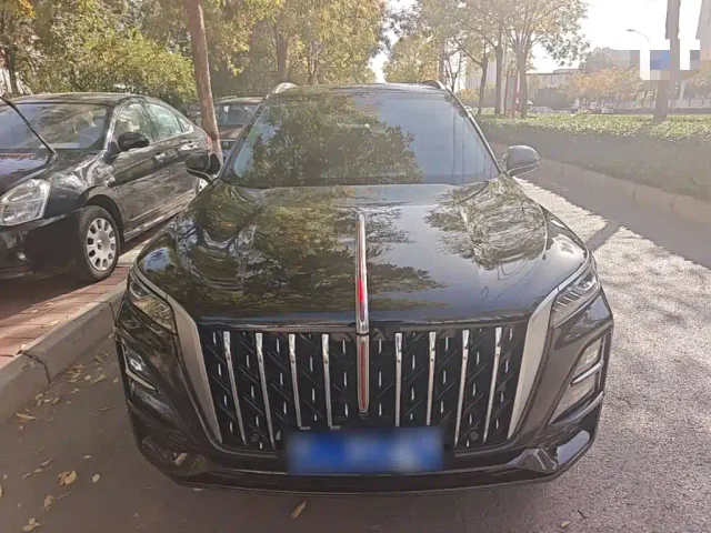 Hongqi HS5 — Фото автомобиля 2