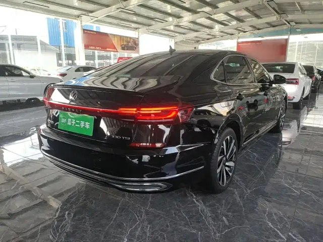 Volkswagen Passat — Фото автомобиля 6