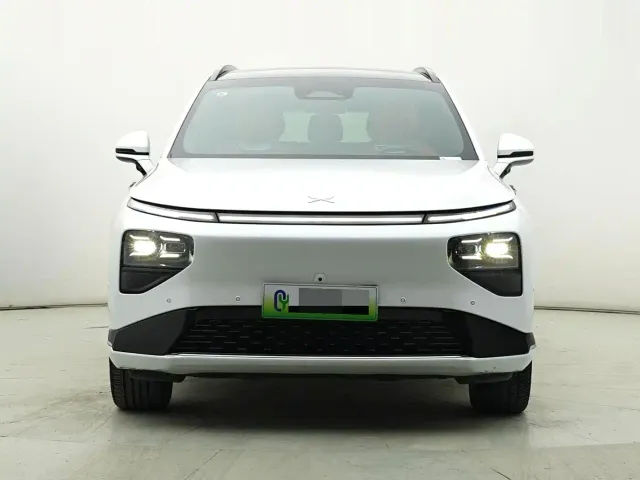 Xpeng G9 — Фото автомобиля 2