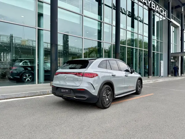Mercedes-Benz EQE SUV — Фото автомобиля 8