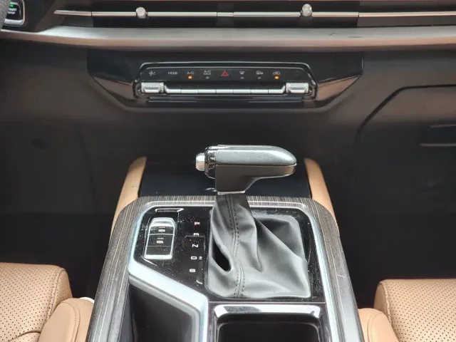 Wuling Jiachen — Фото автомобиля 17
