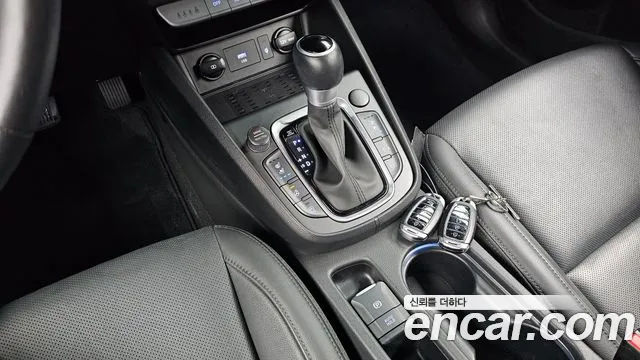 Hyundai Kona Новый Kona Бензин 2.0 2WD — Фото автомобиля 9