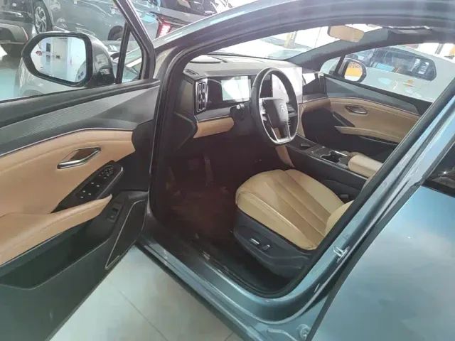BYD Song L DM-i — Фото автомобиля 15