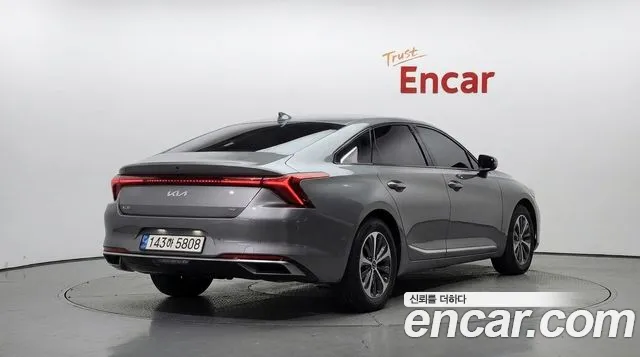 Kia K8 Hybrid — Фото автомобиля 2
