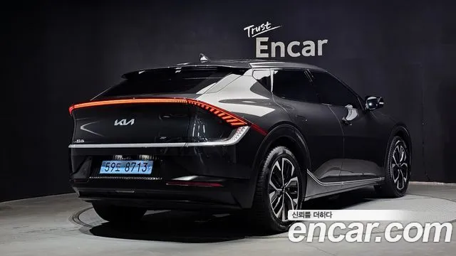 Kia EV6 — Фото автомобиля 2