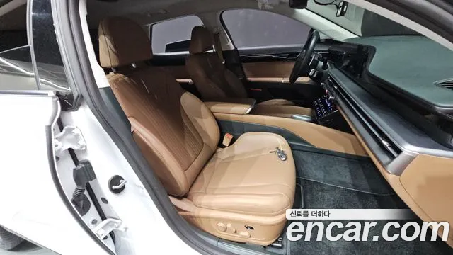 Hyundai Grandeur GN7 — Фото автомобиля 18