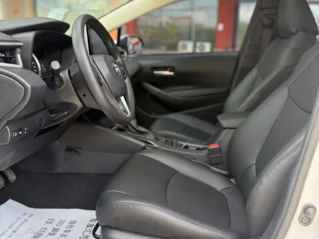 Toyota Corolla — Фото автомобиля 10