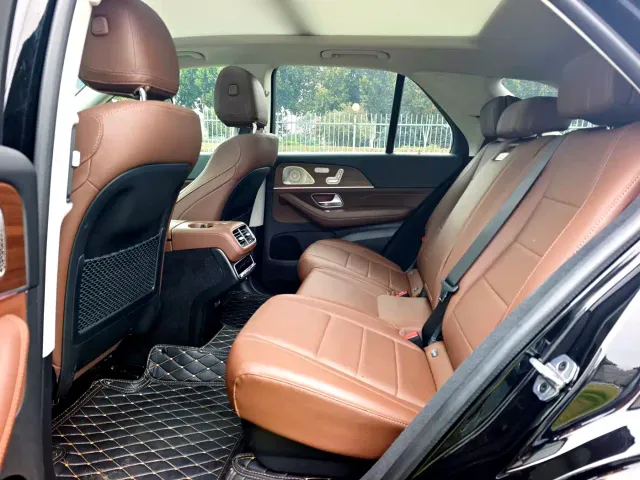 Mercedes-Benz GLE-Class — Фото автомобиля 19