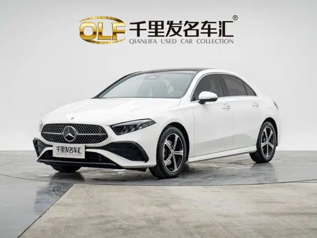 Фотография автомобиля — Mercedes-Benz A-Class