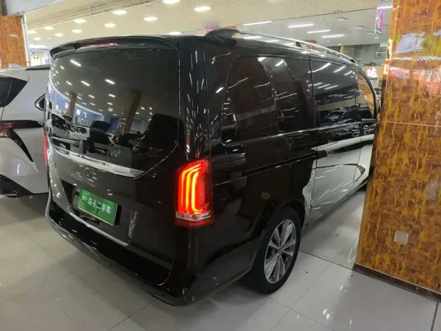 Mercedes-Benz V-Class — Фото автомобиля 6
