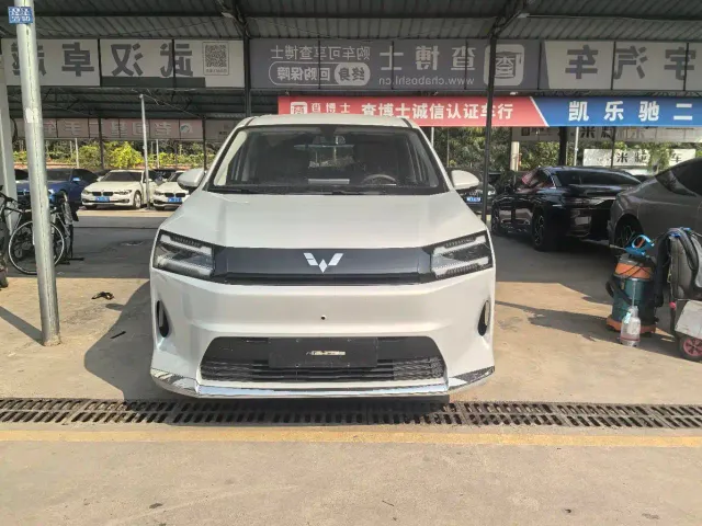 Wuling Starlight 730 — Фото автомобиля 2