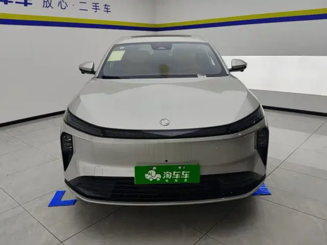 Dongfeng Aeolus L8 — Фото автомобиля 2