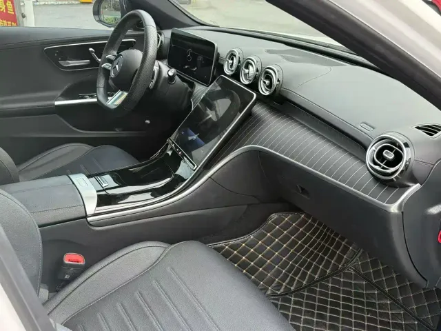 Mercedes-Benz C-Class — Фото автомобиля 4