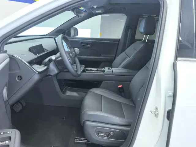 Toyota BoZhi 3X — Фото автомобиля 9