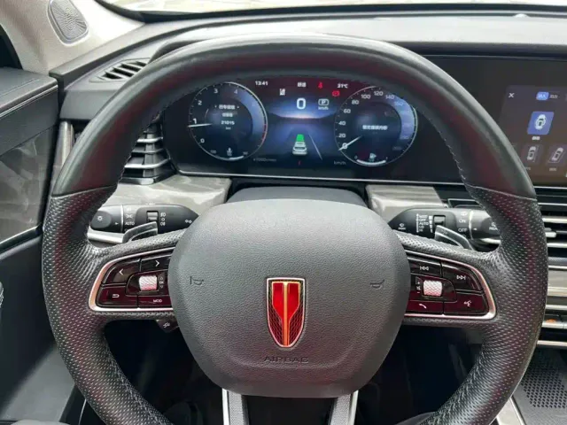 Hongqi HS5 — Фото автомобиля 26