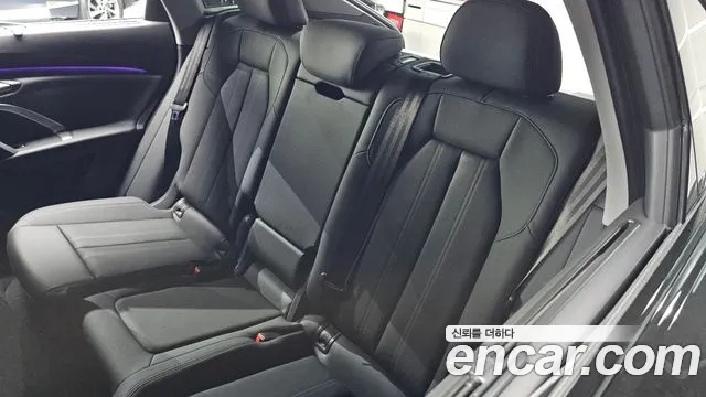 Audi Q5 40 TFSI quattro Sportback S Line — Фото автомобиля 15