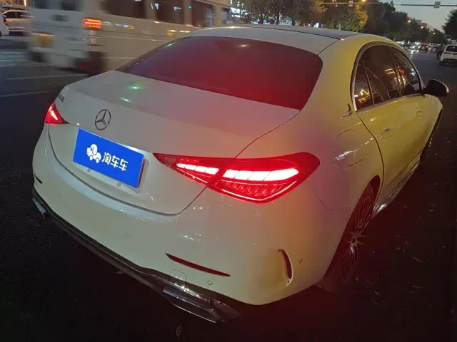 Mercedes-Benz C-Class — Фото автомобиля 3