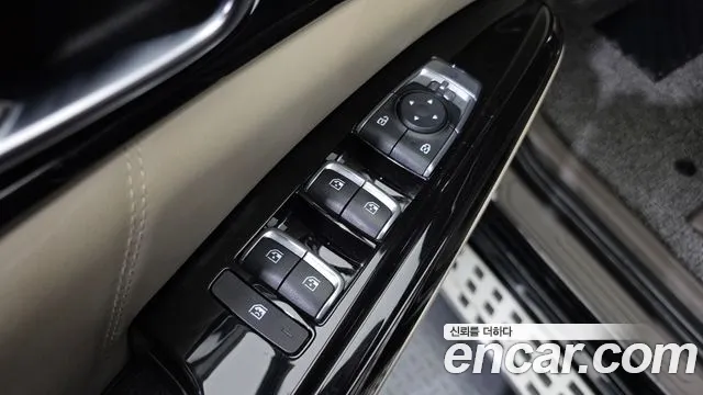 Kia Carnival Generation 4 — Фото автомобиля 20