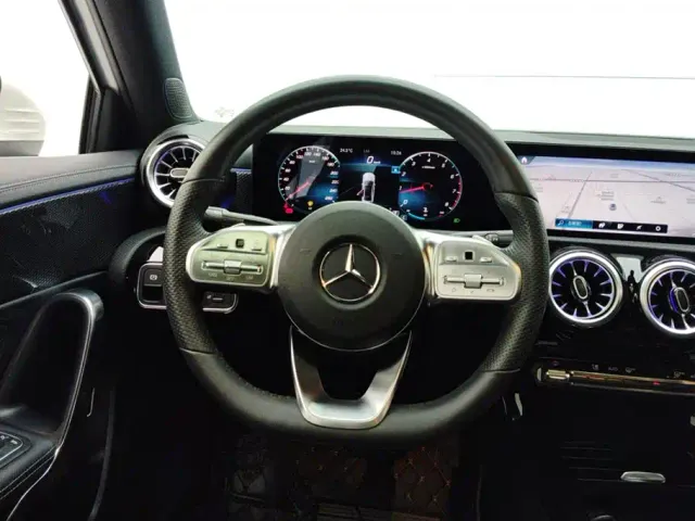 Mercedes-Benz A-Class — Фото автомобиля 15